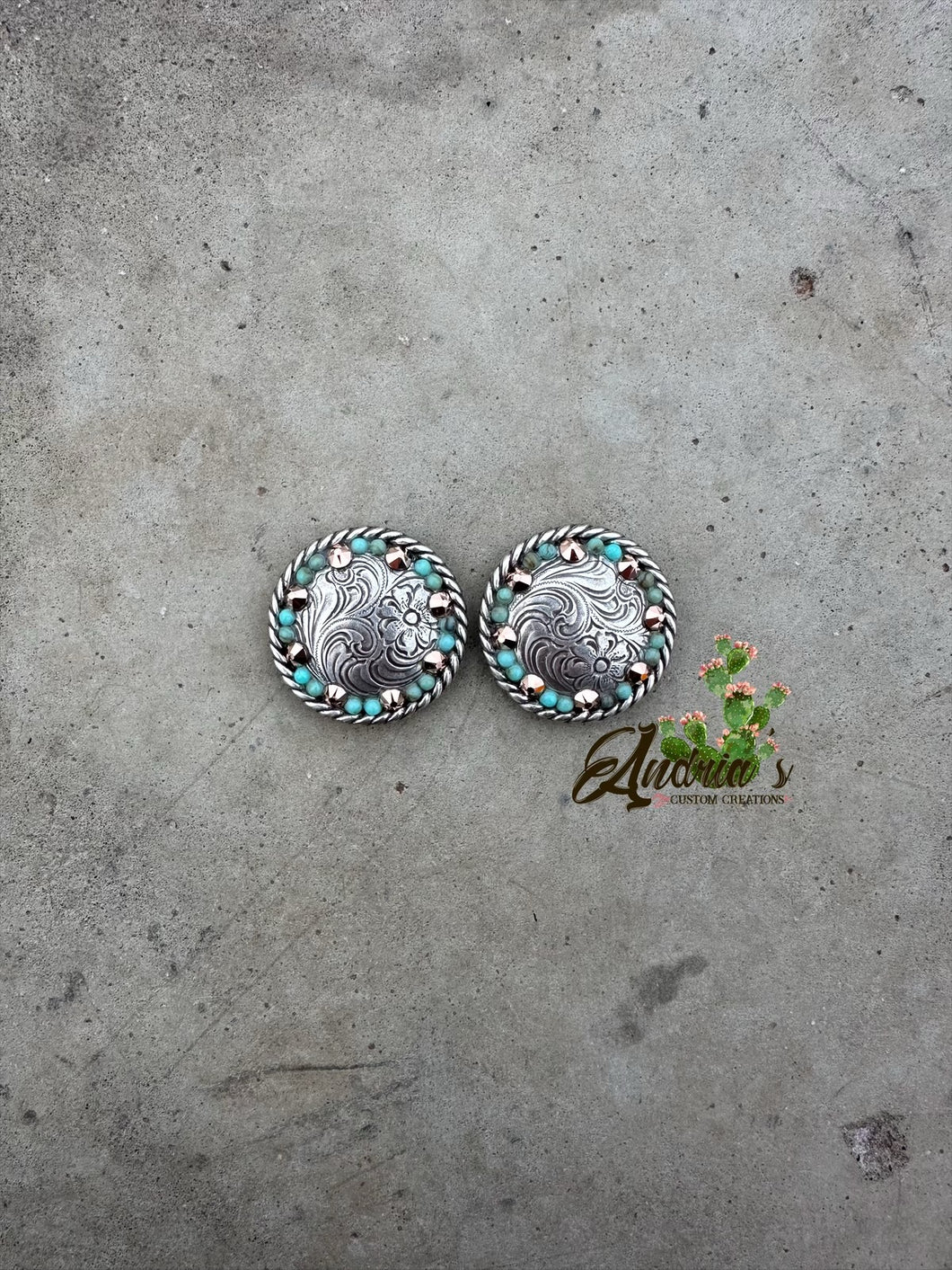 ‘Straight Gold’ Halter Set