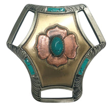 Load image into Gallery viewer, Majestic Flower Breastcollar Centre Plate

