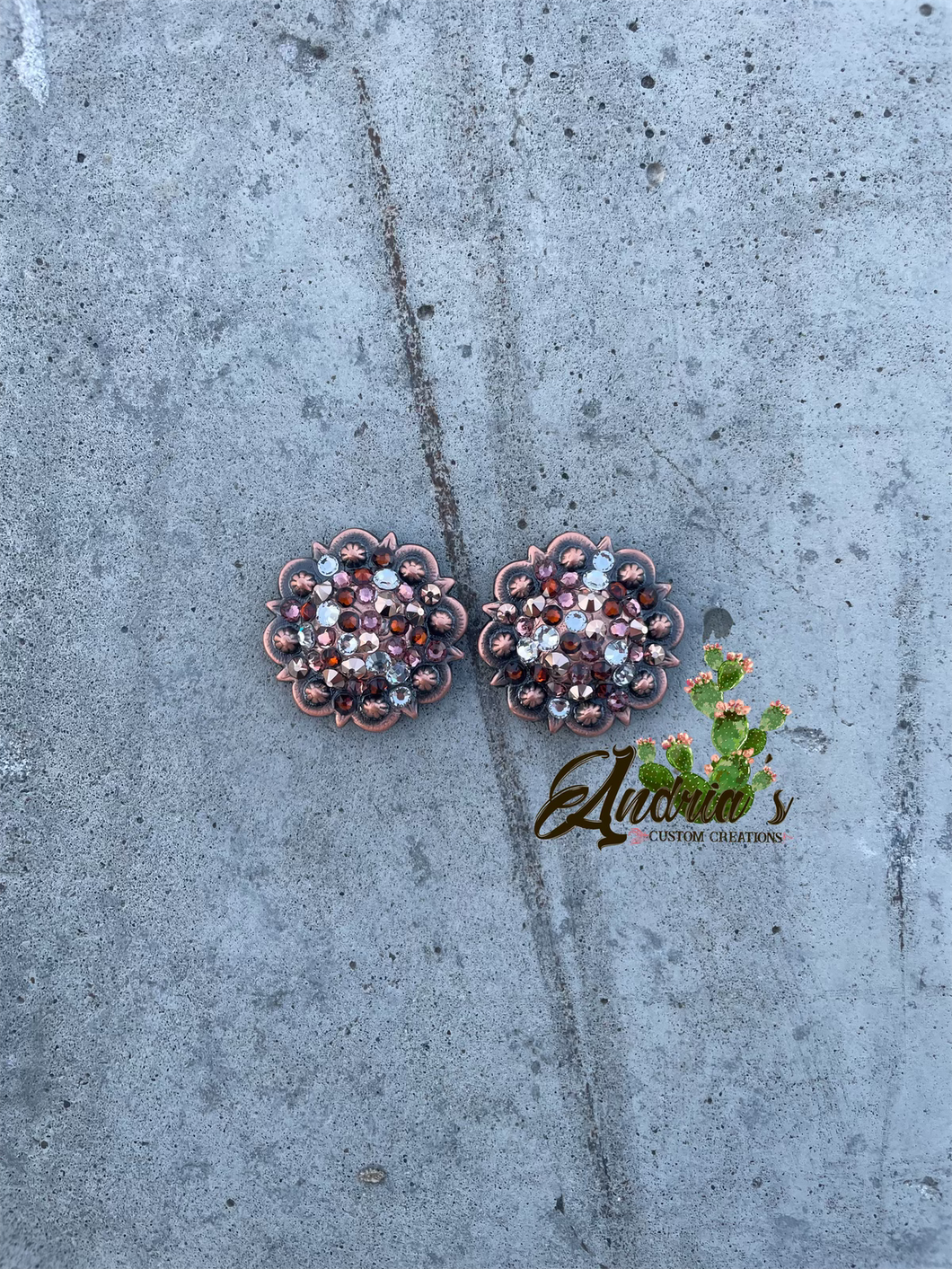 Round Twisted Variety Halter Set