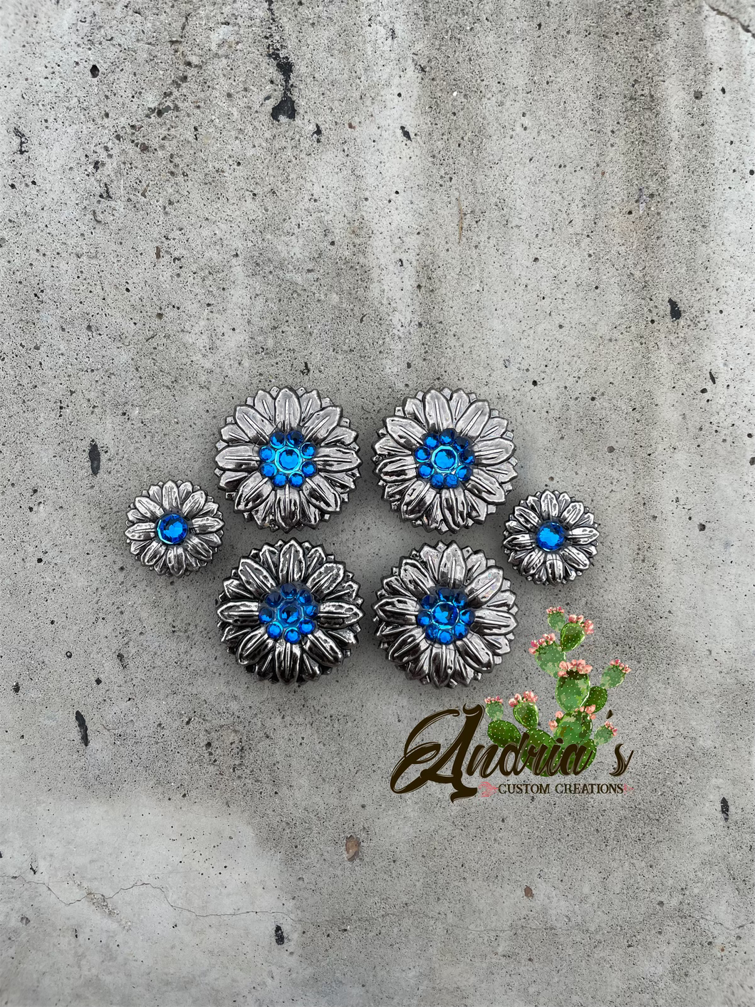 'Royal Blue Daisy' Saddle Set