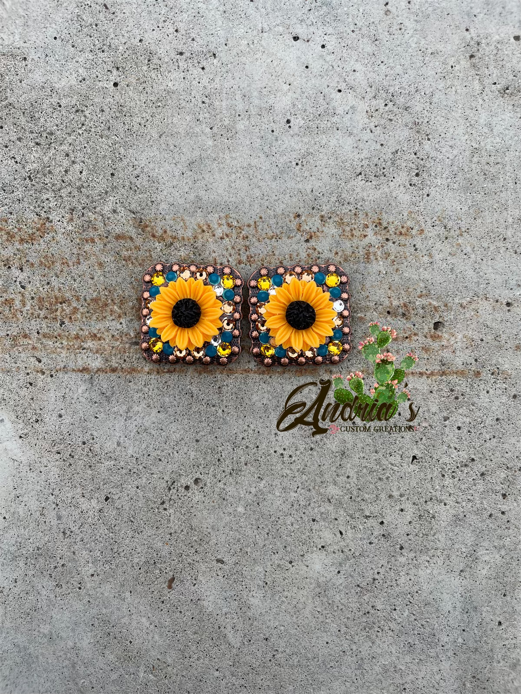 ‘Dark Sunflower’ Halter Set